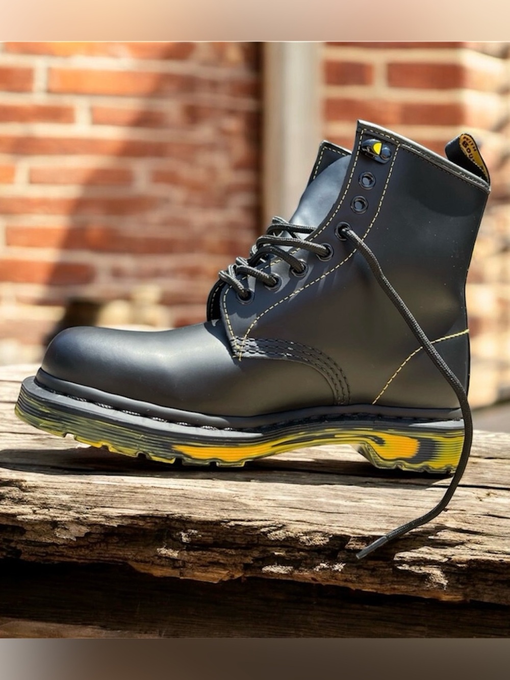 Dr. Martens Smooth Black Leather 1460 Marbled Sole Boots - Picture 2 of 16